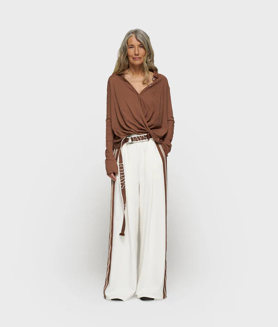 BLUSA cruzada truffle