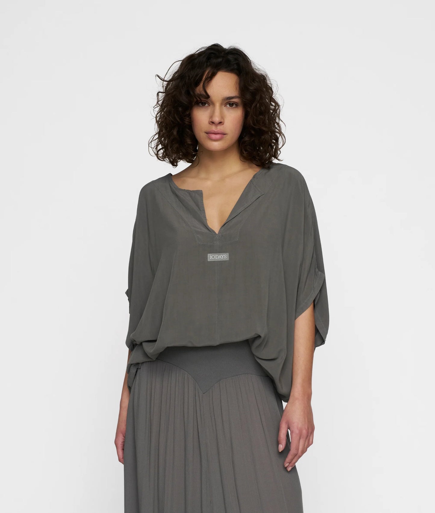 CAMISETA ANCHA