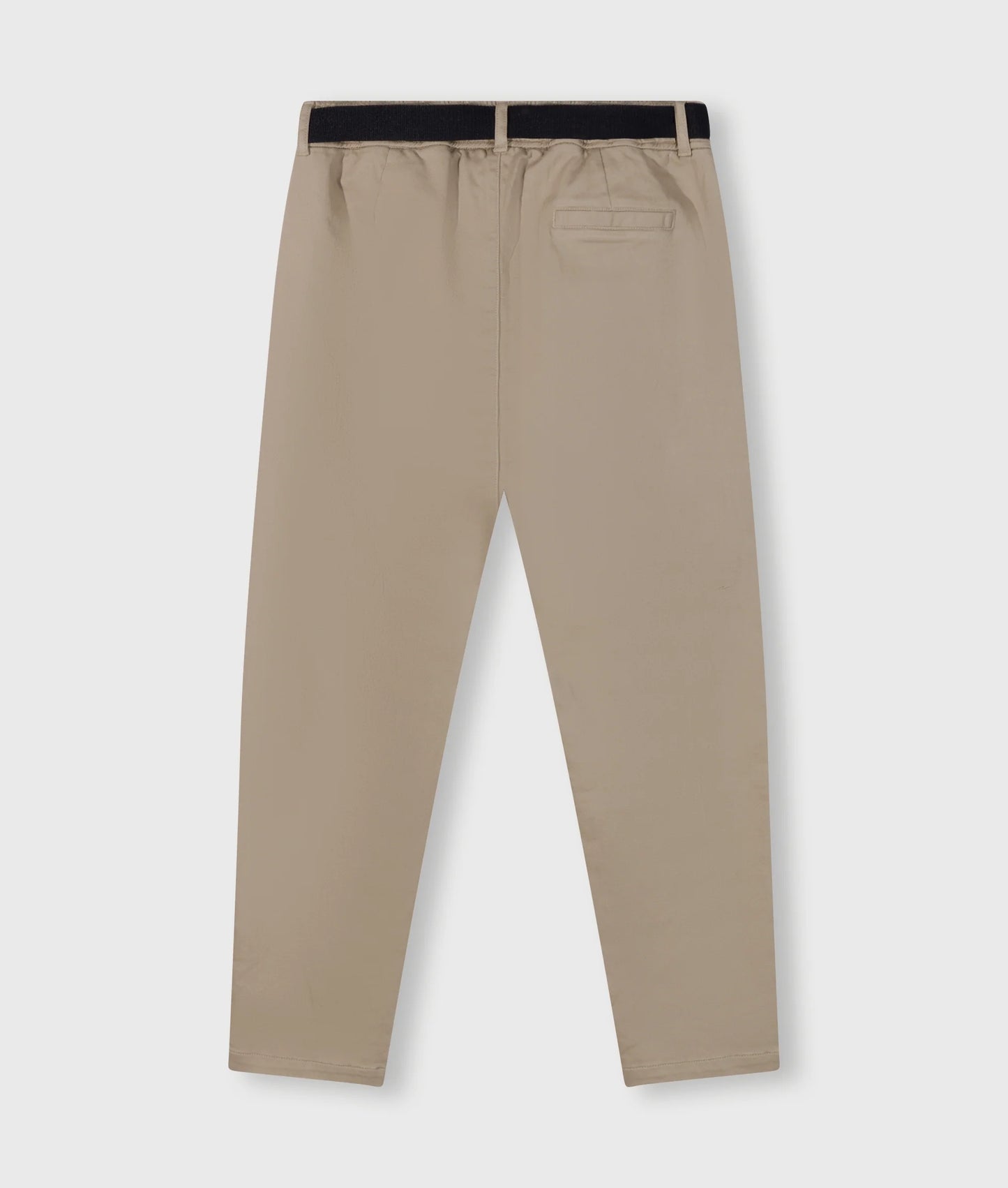 PANTALONES CON CINTURÓN