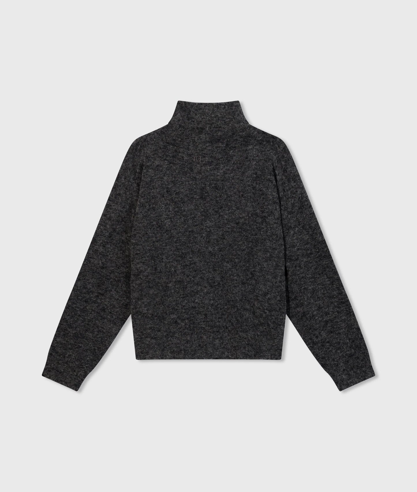 SUÉTER CUELLO ALTO punto suave