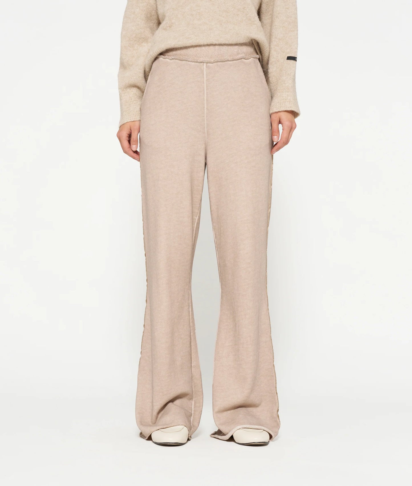 JOGGER CON CINTURILLA