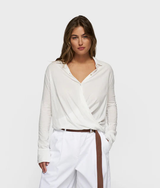 BLUSA cruzada ecru