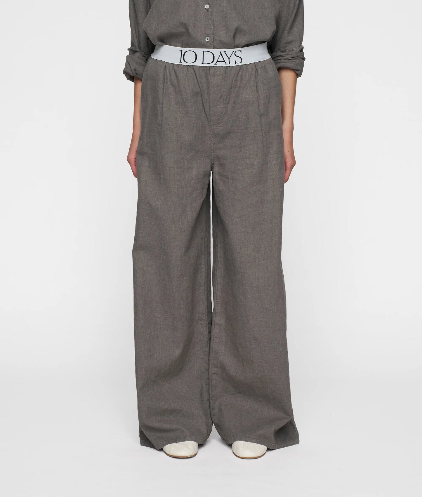 PANTALONES PIERNA ANCHA