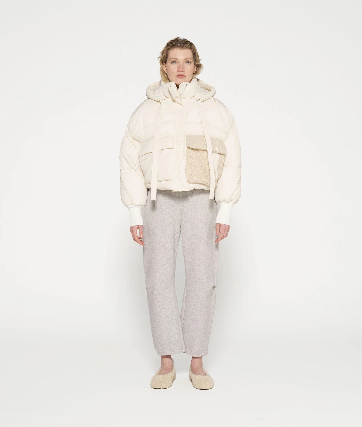 CHAQUETA ACOLCHADA CORTA