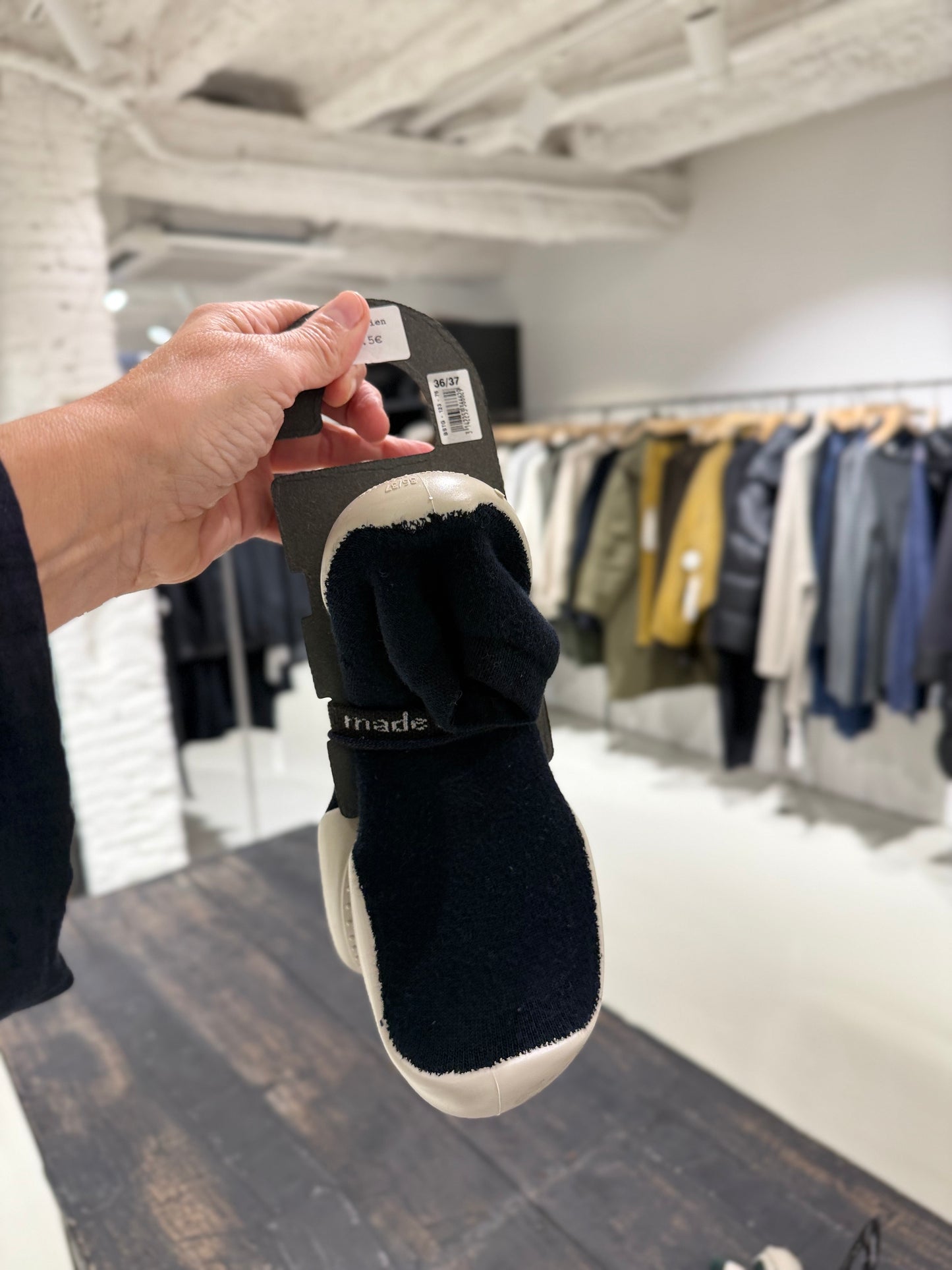 Noir De Charbon-Chaussons