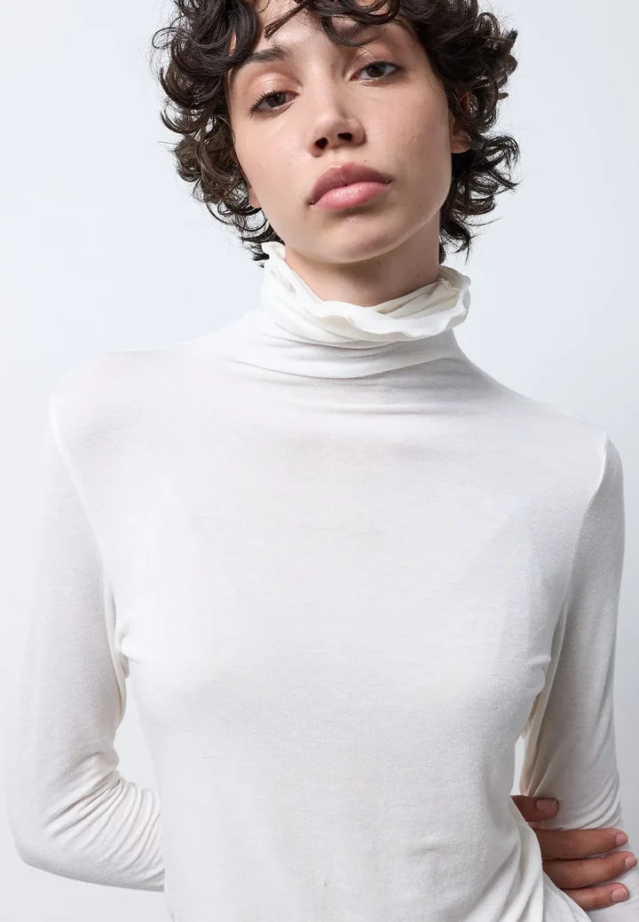 MAGLIA cuello Alto Marfil