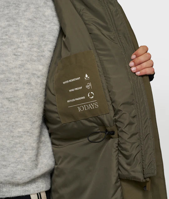 PARKA LARGA