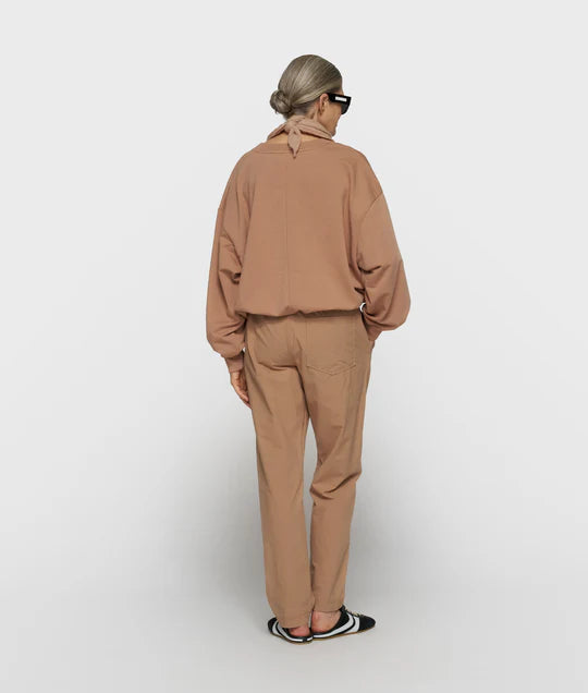 PANTALÓN deportivo