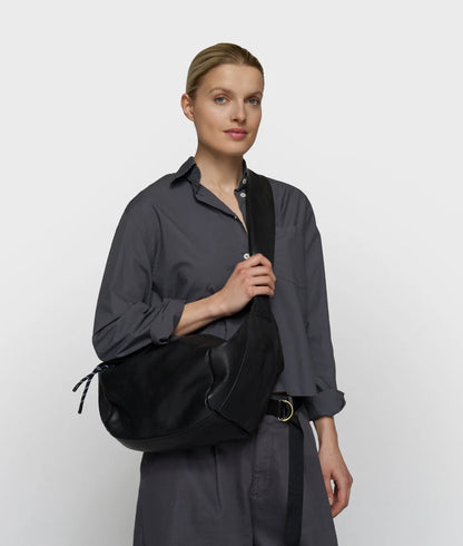 BOLSO banana de cuero