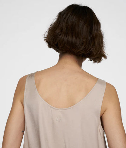 CAMISETA sin mangas brillante