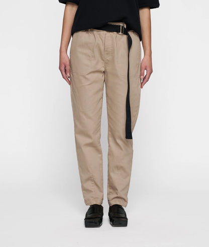 PANTALONES CON CINTURÓN