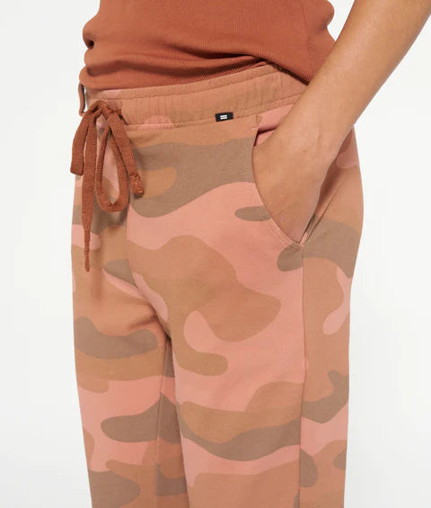 JOGGER CAMUFLAJE  RECORTADO