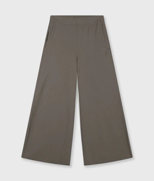 PANTALÓN deportivo