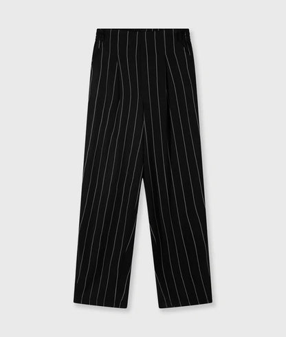 PANTALONES de raya diplomática