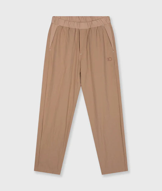 PANTALÓN deportivo