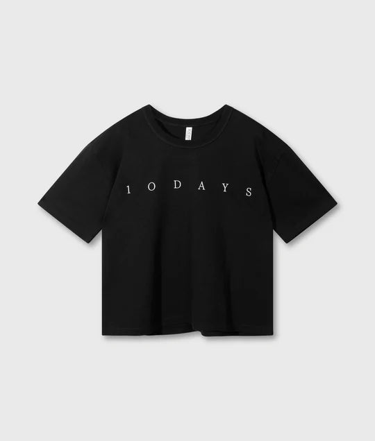Logotipo de camiseta de manga corta