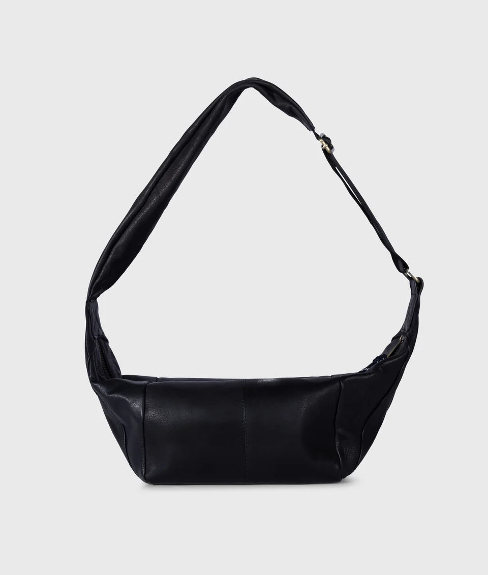 BOLSO banana de cuero