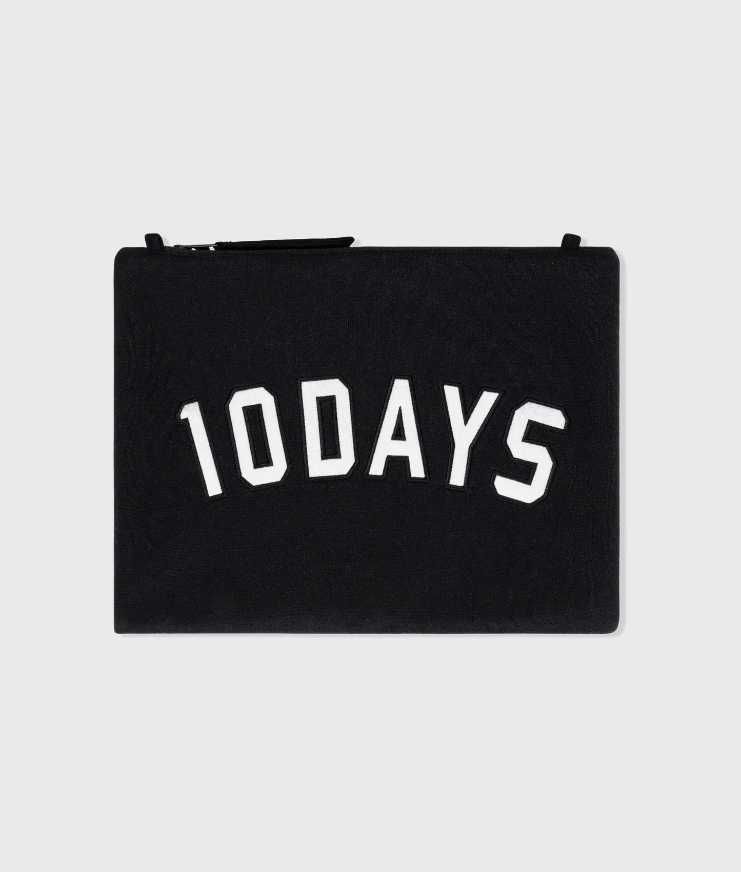 BOLSA DE MANO negra