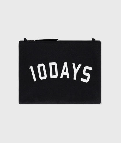 BOLSA DE MANO negra