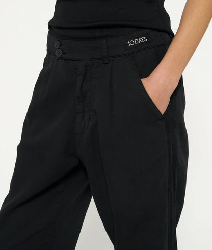 PANTALONES DE SARGA negro