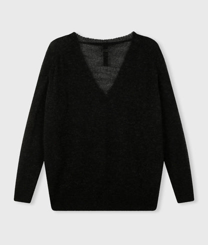 SUÉTER DE PUNTO cuello de pico negro