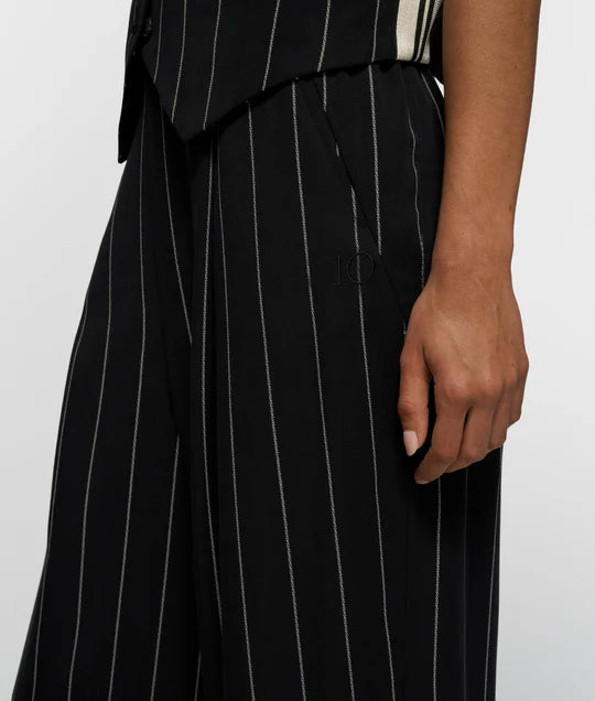 PANTALONES de raya diplomática