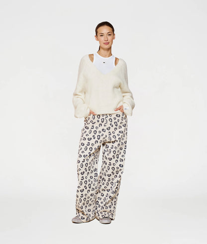 JOGGER ANCHO DE SARGA LEOPARDO