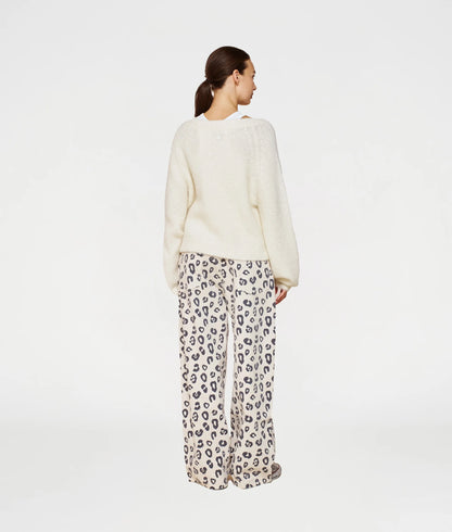JOGGER ANCHO DE SARGA LEOPARDO
