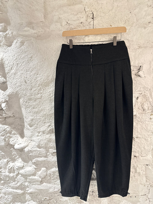 PANTALÓN pinzado