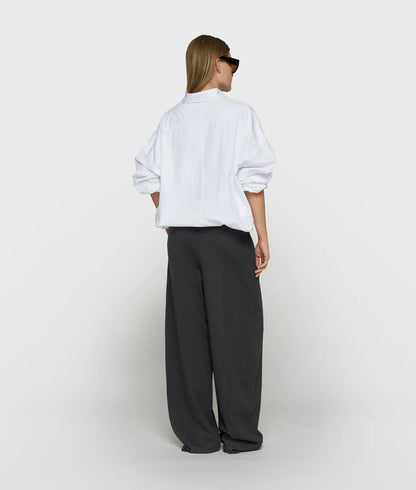 PANTALONES de corte holgado