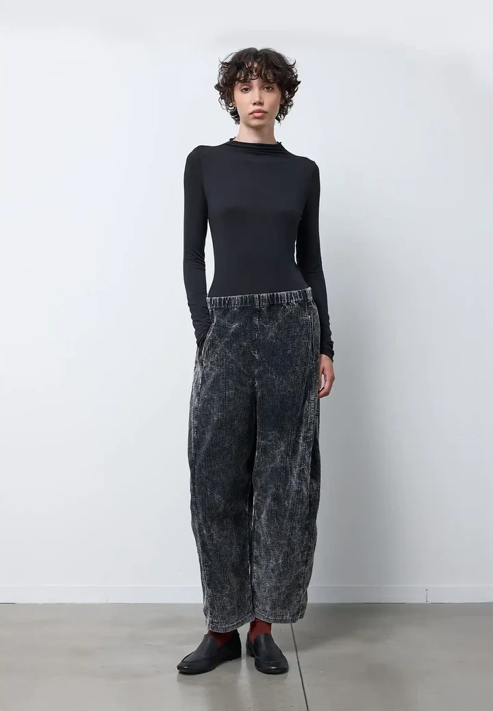 PANTALONES Velluto