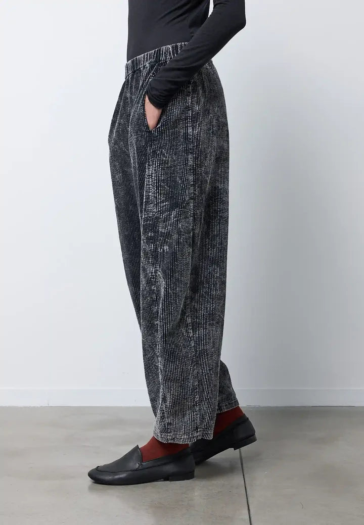 PANTALONES Velluto