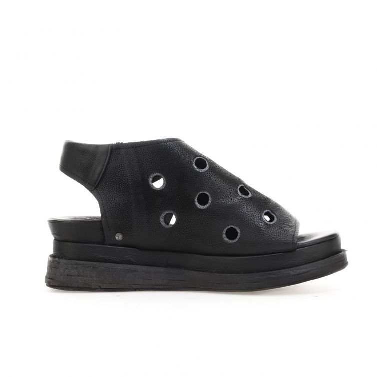 SANDALIAS LARRY