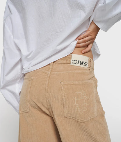 PANTALONES de pana