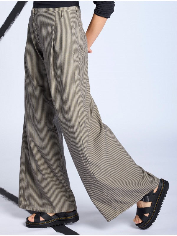 PANTALÓN ANCHO VISCOSA Tostado